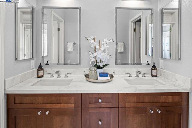 Image 34 of 53 For 23110 Canyon Terrace Dr