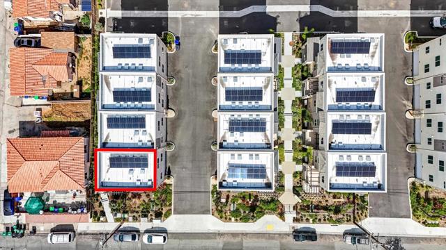 Detail Gallery Image 25 of 30 For 402 Creekside Cir, San Diego,  CA 92114 - 3 Beds | 3 Baths