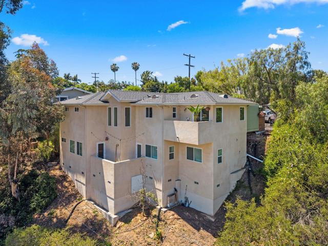 4865 39th Street, San Diego CA: https://media.crmls.org/mediaz/3d18eb79-3ba6-47bc-b8ab-e5d5193ba82f.jpg
