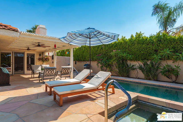 2795 Alondra Way, Palm Springs CA: https://media.crmls.org/mediaz/3d18f213-bb8c-4825-b228-2361caa22b3b.jpg
