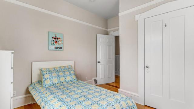841 Geneva Avenue, San Francisco CA: https://media.crmls.org/mediaz/3d1b03aa-771f-4c83-af4b-38f5afbd9684.jpg