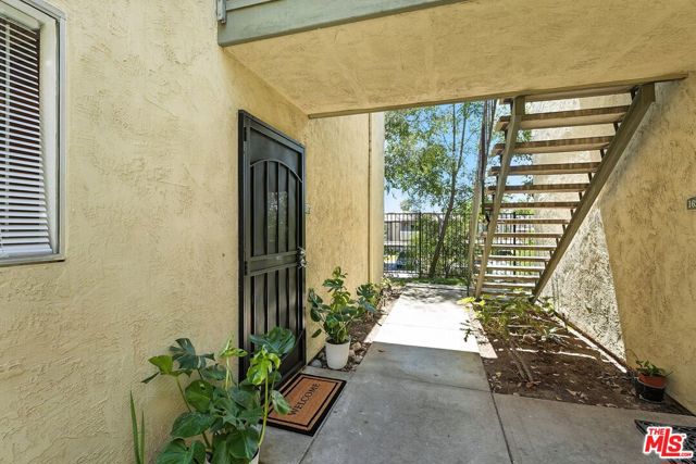 830 W Lincoln Avenue, Escondido CA: https://media.crmls.org/mediaz/3d1bbf28-923a-411c-8055-dd6f23815ff0.jpg