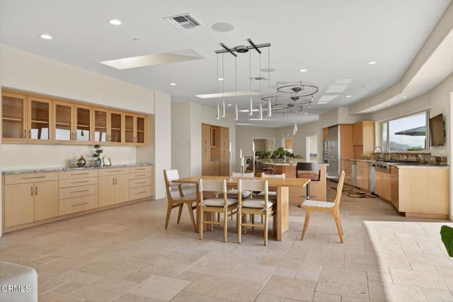 Detail Gallery Image 13 of 55 For 864 Montclair Dr, Santa Paula,  CA 93060 - 4 Beds | 4/1 Baths