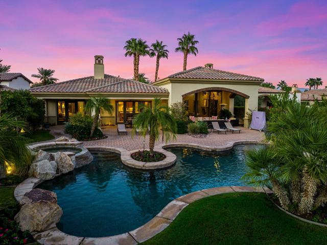 58061 Carmona, La Quinta CA: https://media.crmls.org/mediaz/3d1db09a-7f23-4165-9047-362b8c40fb10.jpg