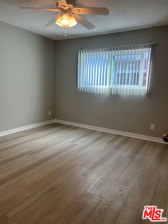 3560 S Centinela Avenue, Los Angeles CA: https://media.crmls.org/mediaz/3d1fca22-bcb2-495d-80cc-7c46aafaa264.jpg