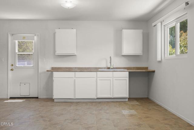 4226 Hitch Boulevard, Moorpark CA: https://media.crmls.org/mediaz/3d21355f-de01-4ff1-a7c0-fb027f9af04d.jpg