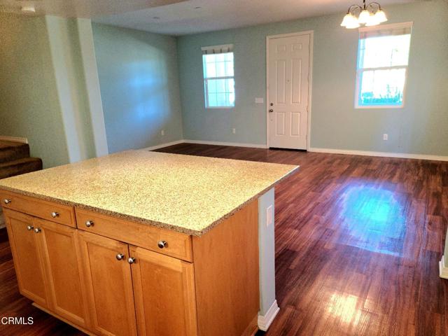 Detail Gallery Image 9 of 33 For 600 Flathead River St, Oxnard,  CA 93036 - 3 Beds | 2/1 Baths