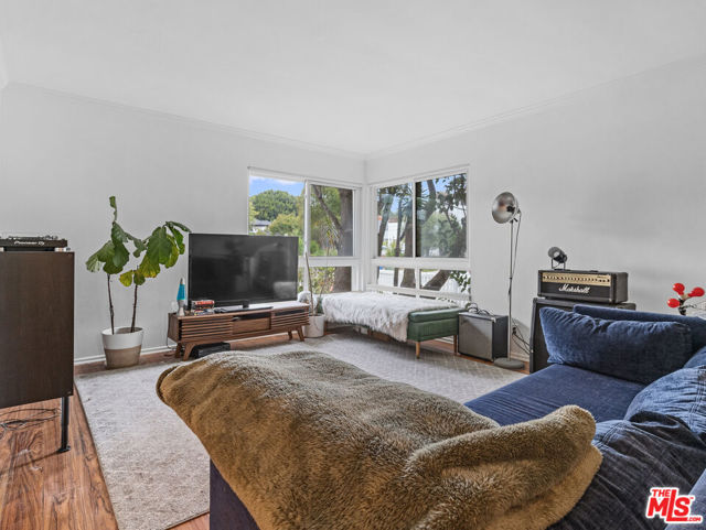 1318 Ozone Avenue, Santa Monica, California 90405, 3 Bedrooms Bedrooms, ,2 BathroomsBathrooms,Single Family Residence,For Sale,Ozone,24430895