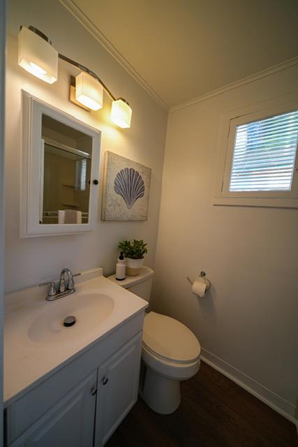 1308 Oxford Street, Redwood City CA: https://media.crmls.org/mediaz/3d2238bf-4715-428f-9fba-f08c7c879e3d.jpg