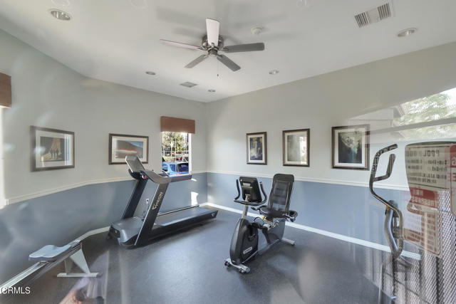 Detail Gallery Image 20 of 28 For 242 Riverdale Ct #826,  Camarillo,  CA 93012 - 2 Beds | 2 Baths