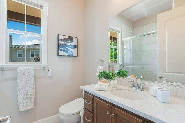 Image 43 of 73 For 6352 Grand Oak Way
