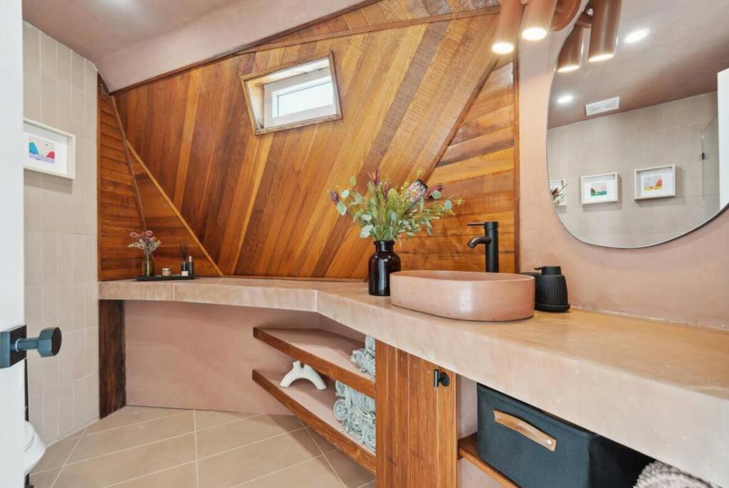 MLS #219138604PS image #24