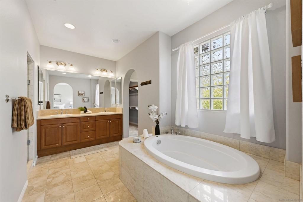 5681 Cullen Crest - photo 13
