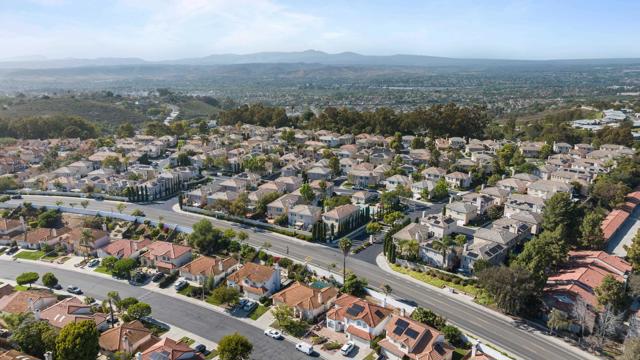 210 Belflora Way, Oceanside CA: https://media.crmls.org/mediaz/3d24086c-98c8-4d9b-bd1a-113762178064.jpg