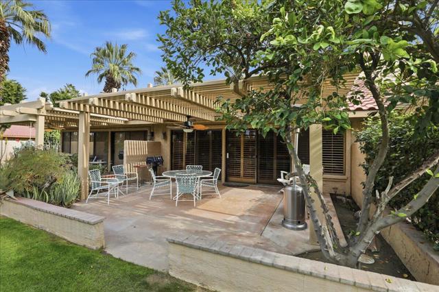 41521 Woodhaven Drive E, Palm Desert, CA 92211