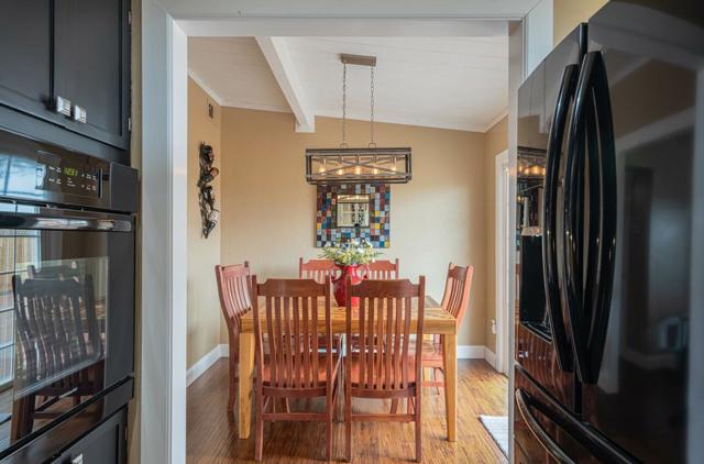 3093 Salinas Avenue, Marina CA: https://media.crmls.org/mediaz/3d24cfb0-58e2-40bf-8a11-999fa094918c.jpg