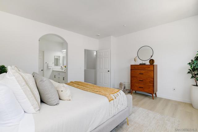 7895 Via Montebello, San Diego CA: https://media.crmls.org/mediaz/3d24ec5b-9907-4a68-b850-a32537fa1a1f.jpg