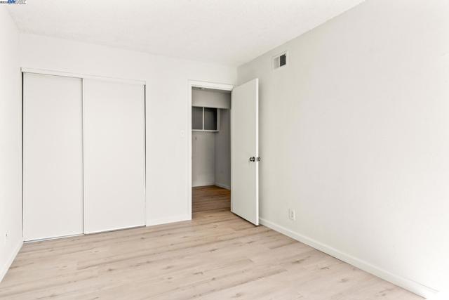 446 Bayview Cir, San Francisco CA: https://media.crmls.org/mediaz/3d250b49-19d7-464d-9ca9-be1d219c4201.jpg