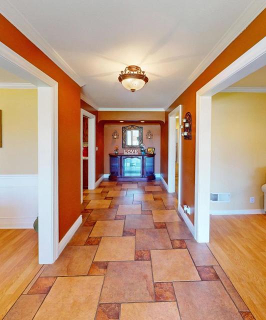 1127 Montecito Circle, Salinas CA: https://media.crmls.org/mediaz/3d25a6e4-71f4-40be-8011-05d66d92375d.jpg