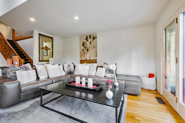 135 Seabreeze Place, Aptos CA: https://media.crmls.org/mediaz/3d25fee7-7f3a-4118-8856-ef6e0d3bd704.jpg