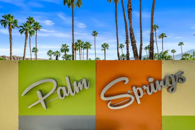 1111 E Palm Canyon Drive, Palm Springs CA: https://media.crmls.org/mediaz/3d26f918-1d93-44a6-9490-50a78ce613d7.jpg