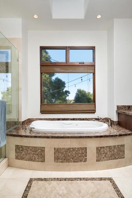 1036 Los Trancos Road, Portola Valley CA: https://media.crmls.org/mediaz/3d279e0a-0cca-454c-b296-8cc63e5f5d00.jpg