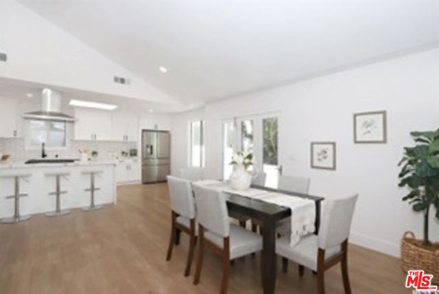 10517 Cheviot Drive, Los Angeles CA: https://media.crmls.org/mediaz/3d282e49-c6cb-49d7-9a8a-8703abbf24da.jpg