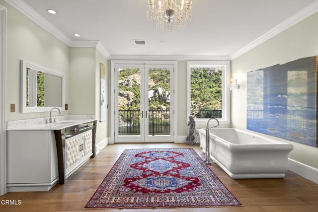 2112 Trentham Road,  CA: https://media.crmls.org/mediaz/3d288328-dca4-4310-abb5-ac54c99fe01c.jpg