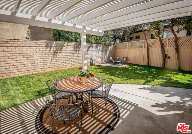 7830 West 83rd Street photo 50
