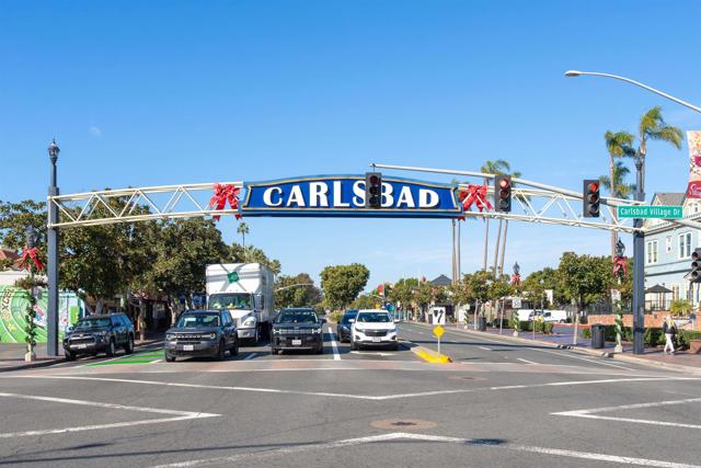 164 Cherry Avenue, Carlsbad CA: https://media.crmls.org/mediaz/3d28bc4f-188b-4632-baba-c04fce2c676d.jpg