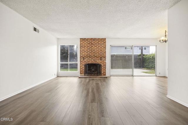 1138 Lantana Street, Camarillo CA: https://media.crmls.org/mediaz/3d291ca4-3d4c-4bb4-b0a7-2275d2722462.jpg