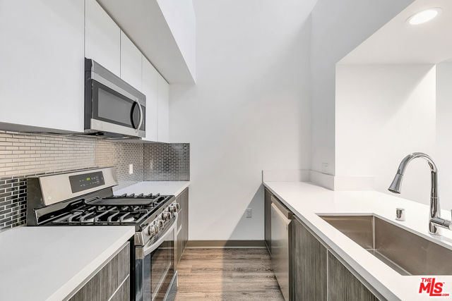 Image 4 of 7 For 1223 Edgemont Street