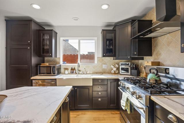 1727 San Nicholas Street, Ventura CA: https://media.crmls.org/mediaz/3d2a354d-05a7-4592-bf14-aeb01882ae06.jpg