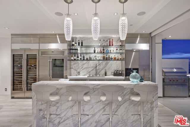 108 THE STRAND, Manhattan Beach, California 90266, 5 Bedrooms Bedrooms, ,8 BathroomsBathrooms,Residential,Sold,THE STRAND,25486205
