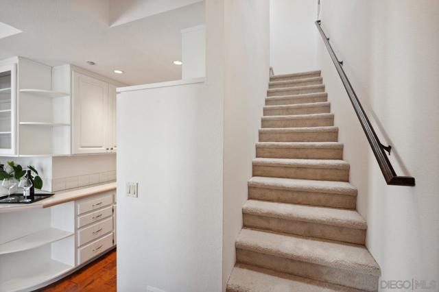 1268 Essex St, San Diego CA: https://media.crmls.org/mediaz/3d2bca88-6f54-4cac-8221-336b2a81ec59.jpg