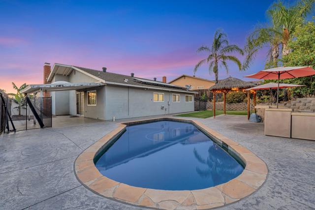 13573 Paseo Del Mar, El Cajon CA: https://media.crmls.org/mediaz/3d2c4b83-44bf-4b91-b8fd-add108c256cf.jpg