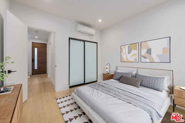 741 N Gramercy Place, Los Angeles CA: https://media.crmls.org/mediaz/3d2c8a71-e222-4d20-aa20-984c1eb8de4d.jpg