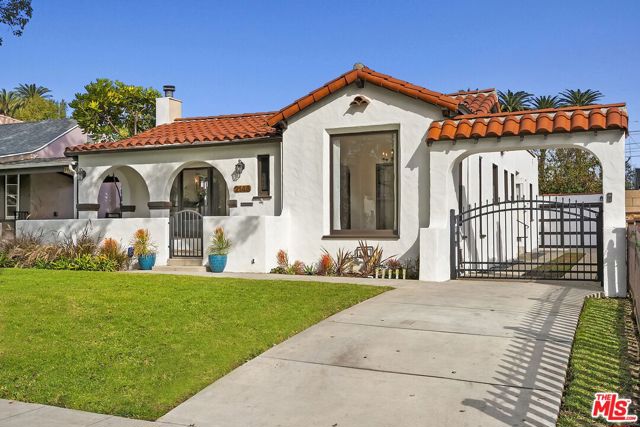 2146 Glendon Ave, Los Angeles, CA 90025