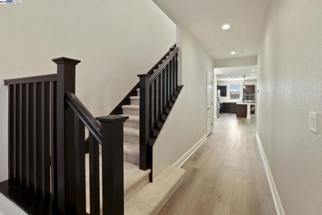 1503 S Oliveira Dr, Mountain House CA: https://media.crmls.org/mediaz/3d2e4780-f730-40e2-9454-38417d6fcb2e.jpg