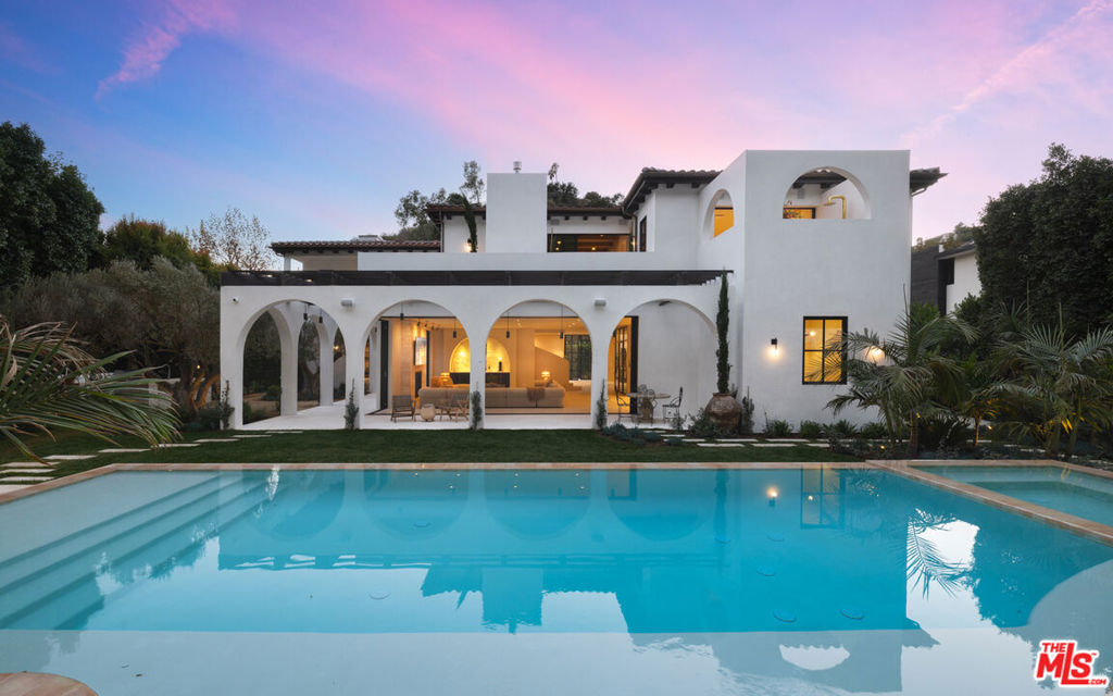 966 Stone Canyon Road