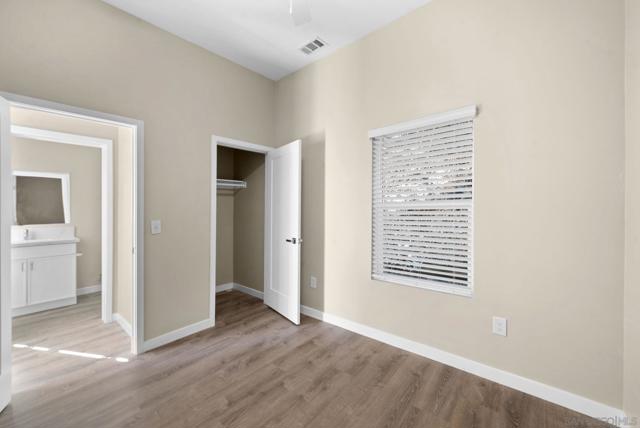 5126 5128 Alumni Pl, San Diego CA: https://media.crmls.org/mediaz/3d2f0680-7e28-4c28-9fd2-cd32b8546391.jpg
