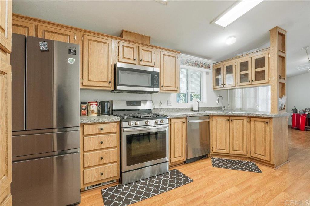 13941 Wisteria Ave - photo 7