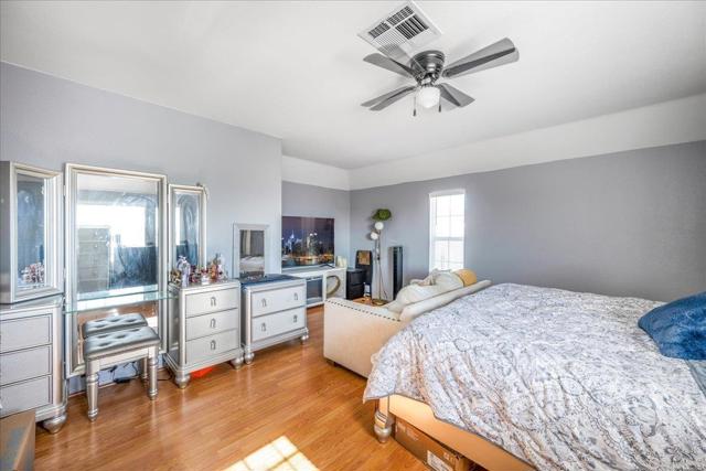 44364 Kingston Drive, Temecula CA: https://media.crmls.org/mediaz/3d2f24bf-ffd3-44a8-a011-2c4bd273f816.jpg