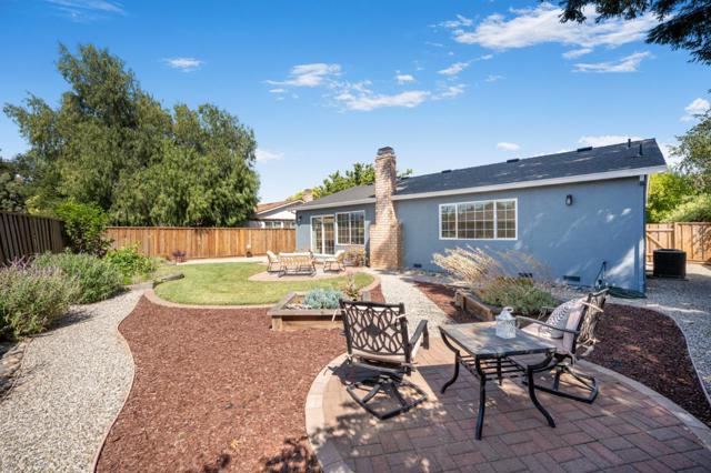 1660 Bluebonnet Way, Morgan Hill CA: https://media.crmls.org/mediaz/3d3132c2-d966-4070-bab1-1283d78a008c.jpg