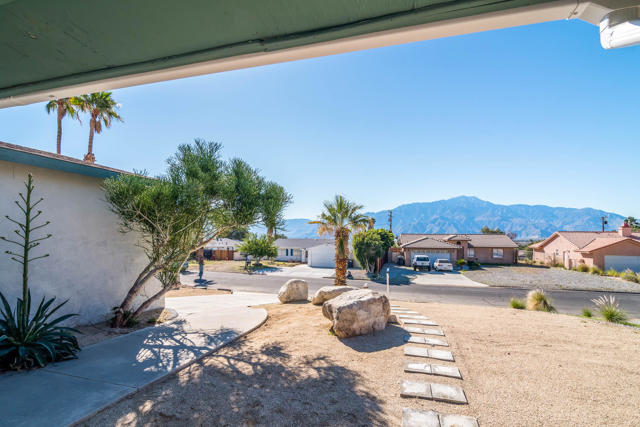 66590 Yucca Drive, Desert Hot Springs CA: https://media.crmls.org/mediaz/3d31a145-d3e3-4617-a9b3-118063c29d3d.jpg