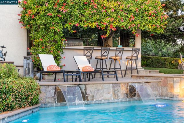 4860 Venner Rd, Martinez CA: https://media.crmls.org/mediaz/3d321644-940b-4a04-8a7b-171b03be418b.jpg