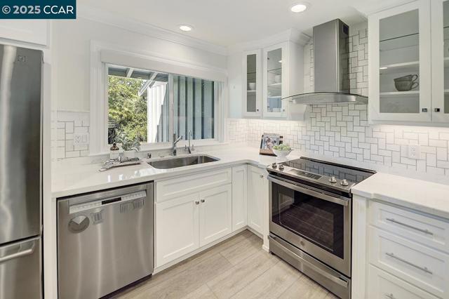 2607 Saklan Indian Dr, Walnut Creek CA: https://media.crmls.org/mediaz/3d3223d8-293e-4475-a9fd-4a90bd338f65.jpg