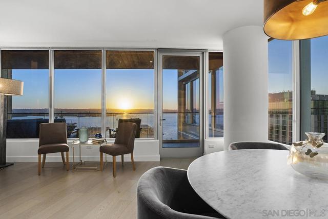 888 W E Street, San Diego CA: https://media.crmls.org/mediaz/3d32789f-f86d-48be-ad36-54c97ff9ea25.jpg