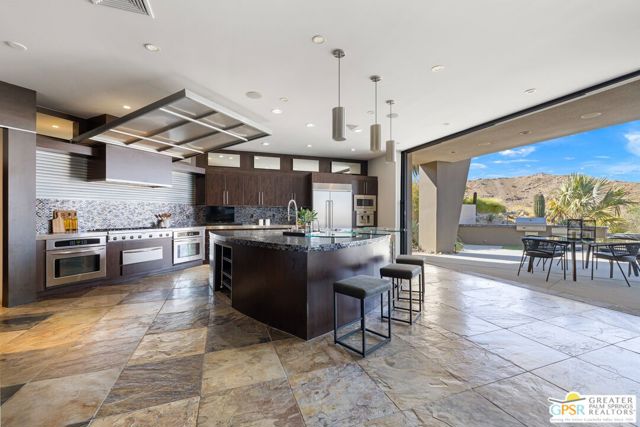 25 Sierra Vista Drive, Rancho Mirage CA: https://media.crmls.org/mediaz/3d32f2b4-c1e5-4cbf-bd82-0ffa83bc05d7.jpg