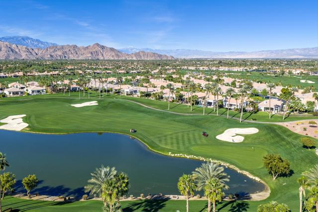 51641 El Dorado Drive, La Quinta CA: https://media.crmls.org/mediaz/3d330fc7-4bc5-4436-9650-432ab54273af.jpg